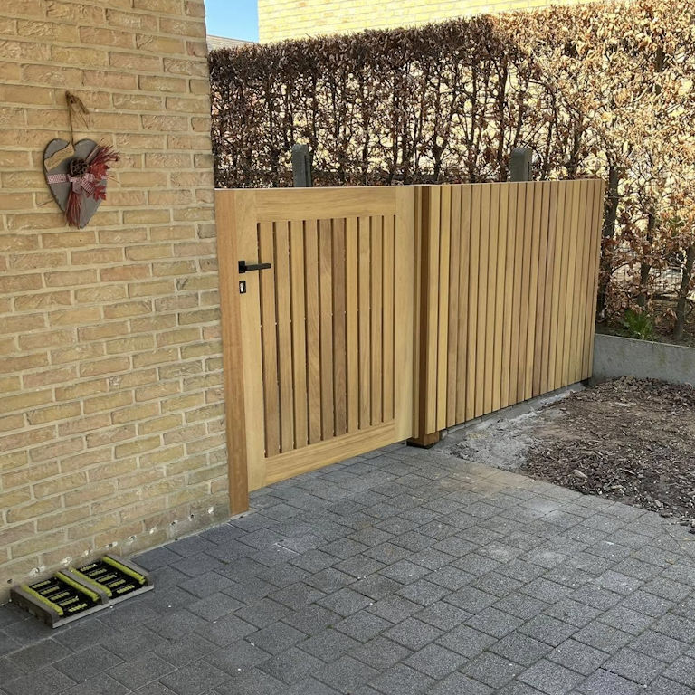 Geïmpregneerde grenen afsluiting met poort